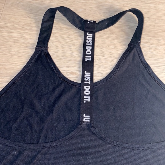 Nike Dri-Fit Black Tank Top Size Medium - Picture 5 of 7